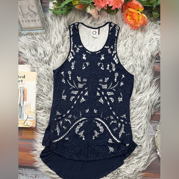 ANTHROPOLOGIE AKEMI + KIN NAVY LINED LACE TANK TOP, XS - Picture 3 of 10